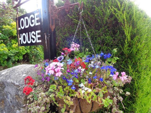 Lodge House B&B Buckland St Mary Ngoại thất bức ảnh